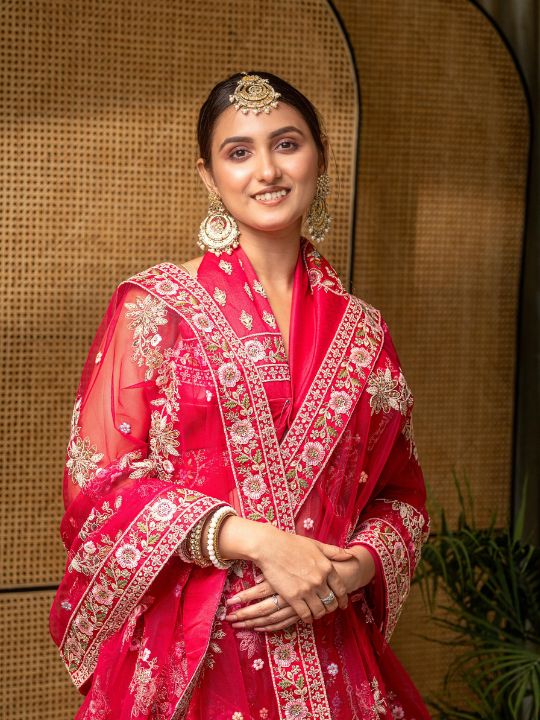Red Net Bridal Lehenga Set – Heavy Floral Embroidery & Sequins